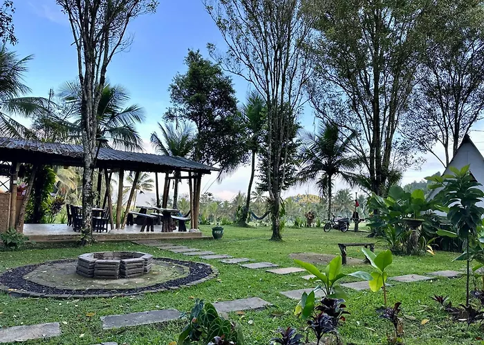 Da\'Kayu Glamping